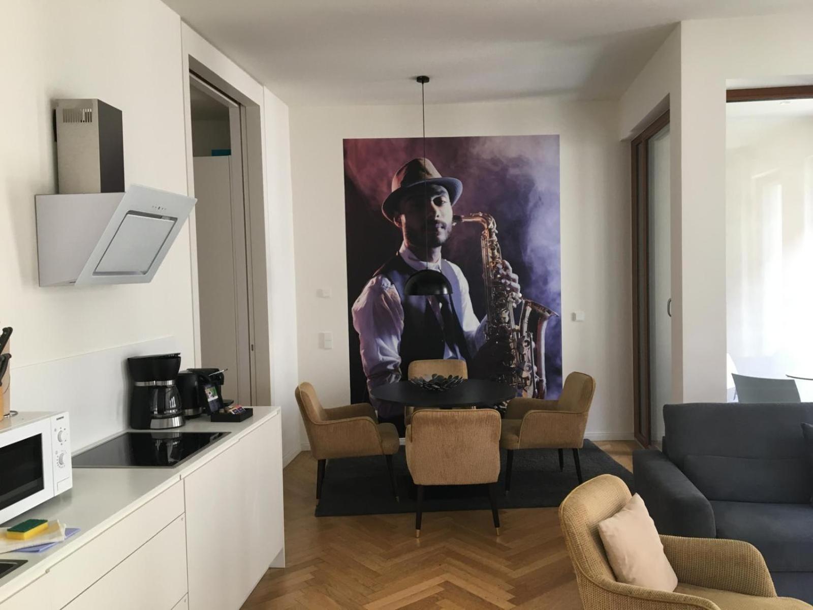 Modernes Am Neumarkt Apartamento *